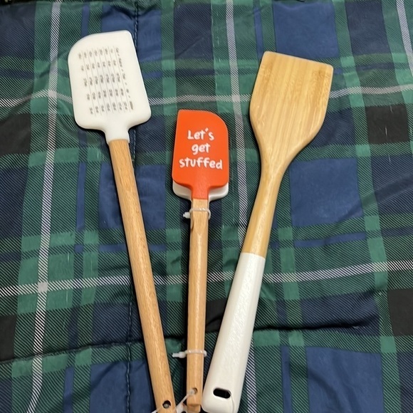 Fall themed utensils. NEW - Picture 2 of 3